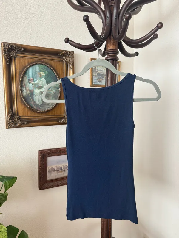 Gap Navy Blue Scoop Neck Tank  - Image 4