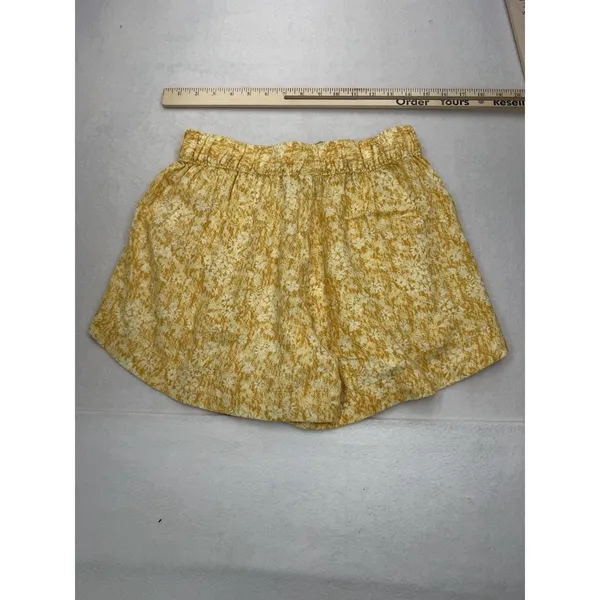 Patagonia Women's Garden Island Shorts 3½" NWT Size XS Wildflower Yellow - Image 3