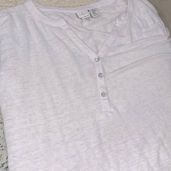 Joie white top size medium linen fabric - Image 4