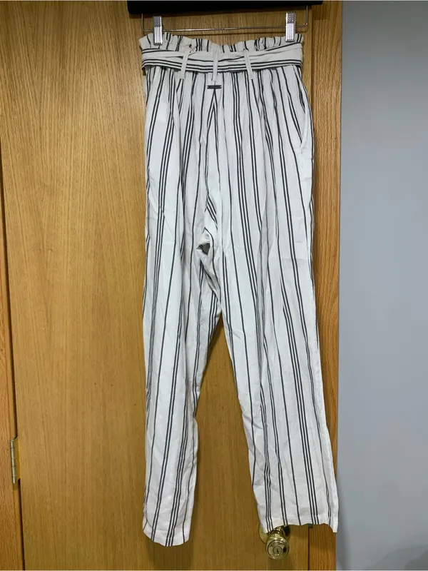 Billabong Striped Paperbag Pants With Tie - Size Small - Image 2