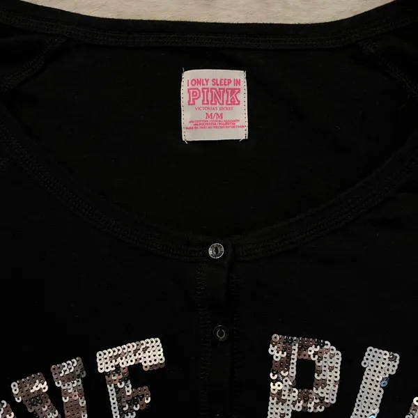 Victoria’s Secret Pink Vintage Where’s My Gift Sequin Black Pajama Sleep Shirt M - Image 4