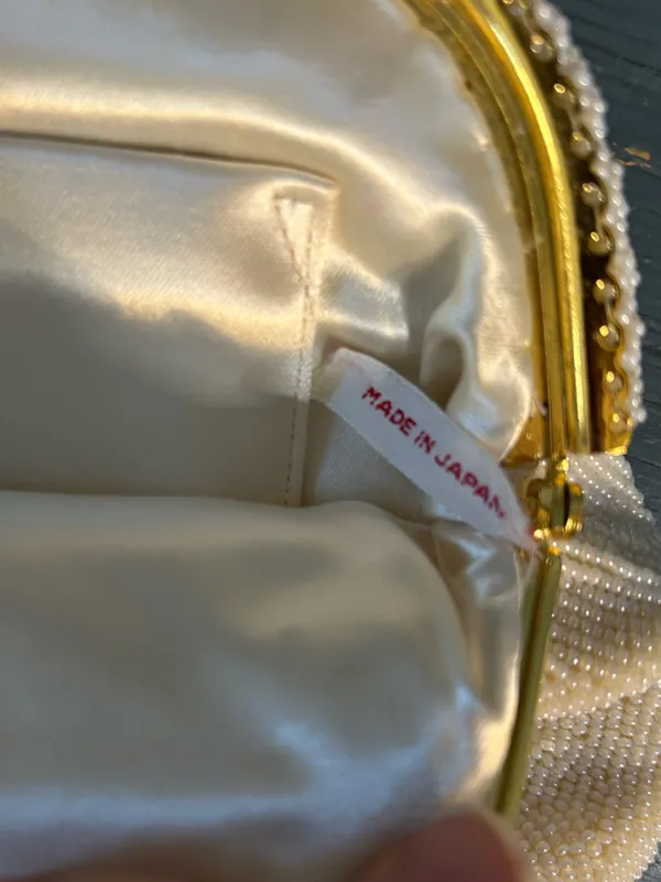 Vintage 1950’s Beaded Ivory Evening Bag with Gold Accents - Made in Japan - Image 9