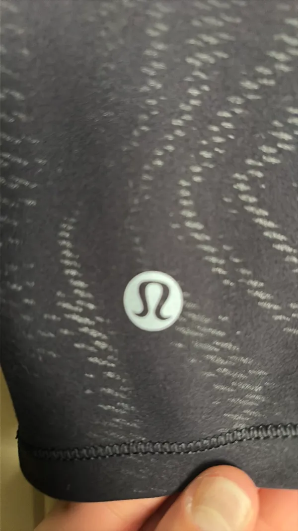 Lululemon Black Cropped Lulu Shirt - Image 5