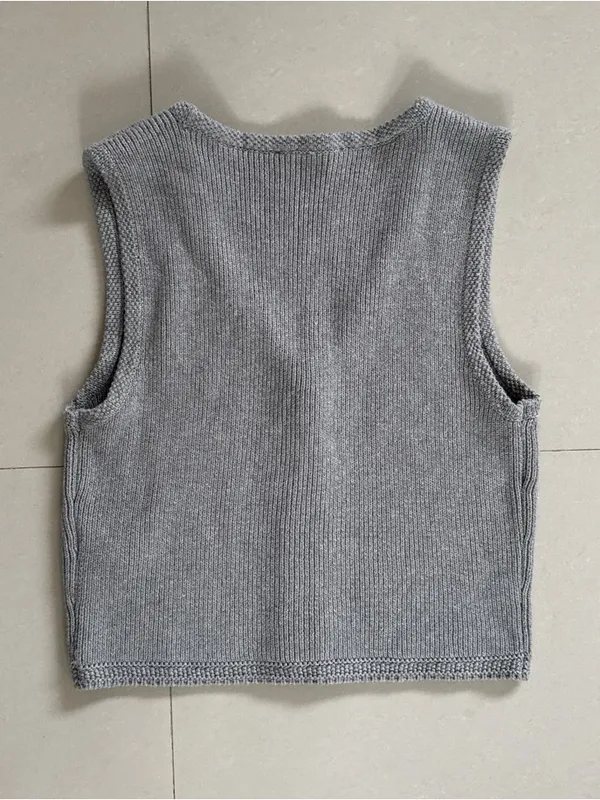 Abercrombie & Fitch Gray Knit Button-Front Tank Vest - Image 3