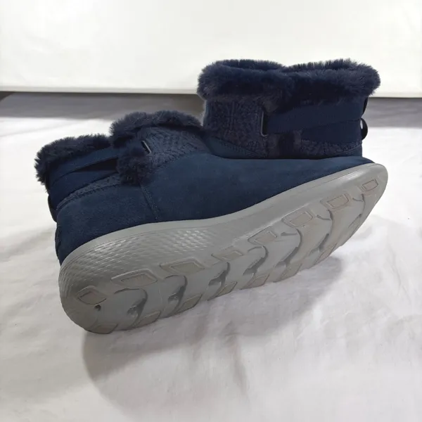 Skechers On-the-GO Joy Bundle Up Navy Blue Faux Fur‎ Suede Boots Womens 9.5 - Image 3