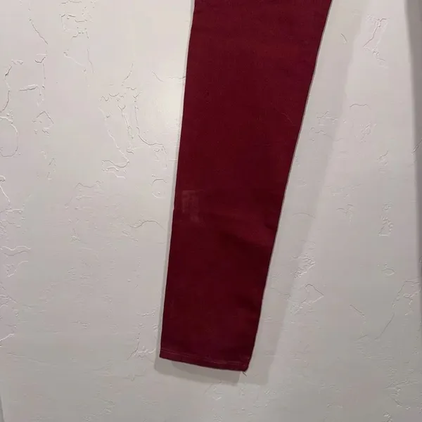 NEW GJG Denin Maroon Skinny Jeans Size 5 - Image 6