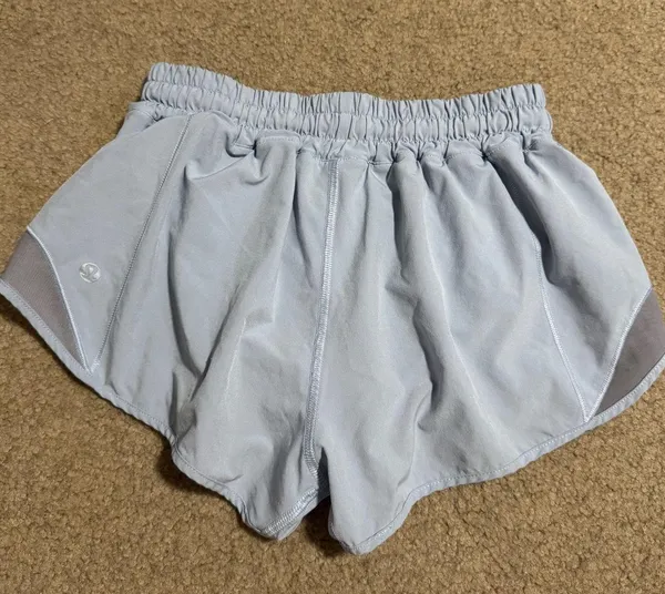 Lululemon Hotty Hot Low-Rise 2.5" Shorts Blue Linen - Image 4