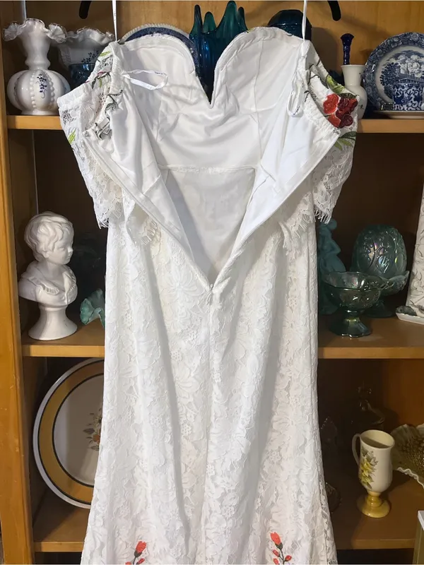 The Clothing Company Floral Embroidered Lace Off Shoulder Dress Size L - Image 4