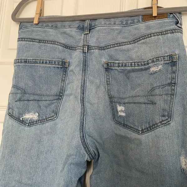 American Eagle Jeans Womens 4 Blue Mom Jean Distressed Light Wash - Image 5