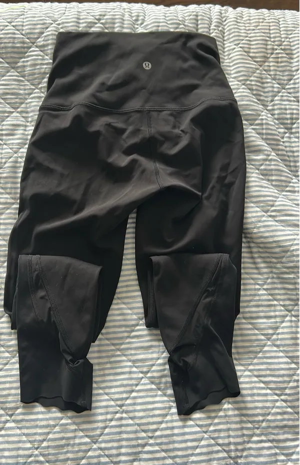 Lululemon Leggings Black - Image 4