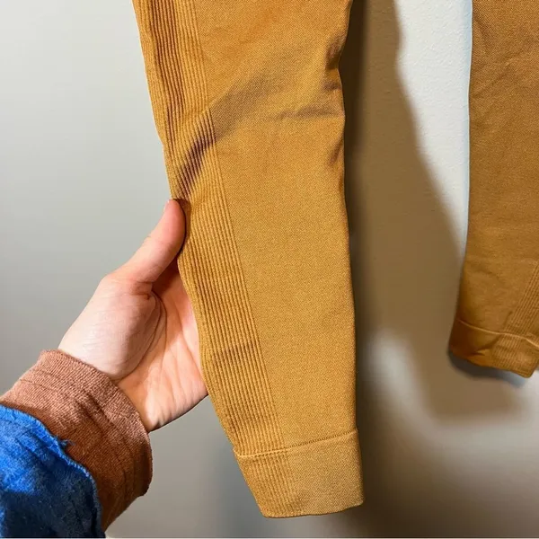 SetActive SculptFlex Cropped Leggings Gold‎ Mustard Small - Image 4