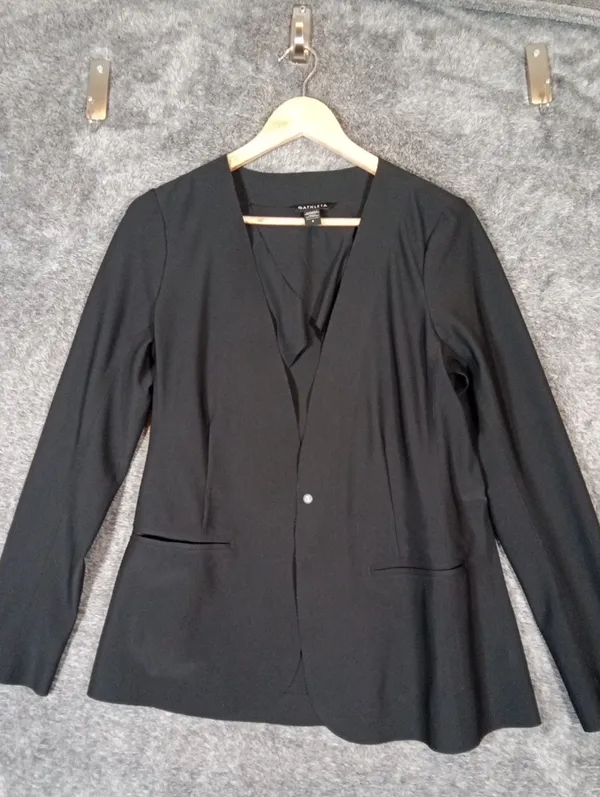 Athleta Avenue Blazer Womens Size 8 Black Stretch Travel Office Buniness Classic - Image 3