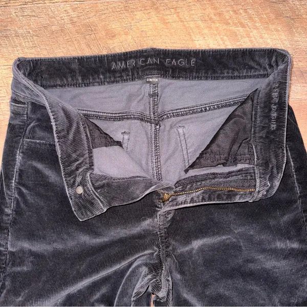 American Eagle Women’s Hi-Rise Black Corduroy Jeggings Pants – Size 6S - Image 5
