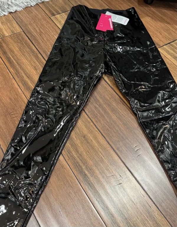 Commando Black Faux Patent Leather Legging (Style SLG25) - Image 3