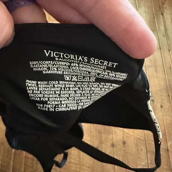 Victoria’s Secret black nude lace padded no wire 36C bra - Image 3