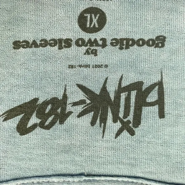 Urban Outfitters Blink 182 Bleach dye rock Tshirt size extra large - Image 4