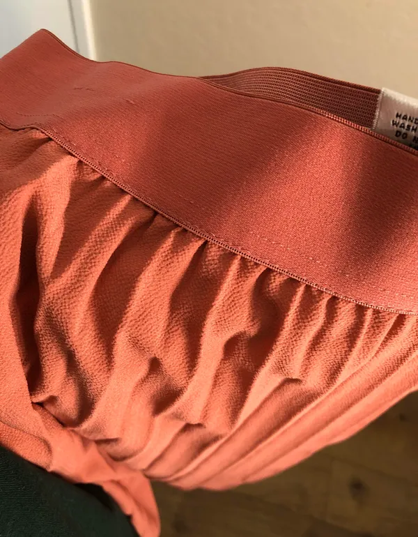Pleated Skirt Size M - Image 5