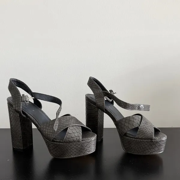 ShuShop Chunky Platform Sandals in‎ Gray with Ankle Strap Sz 6 - Image 3