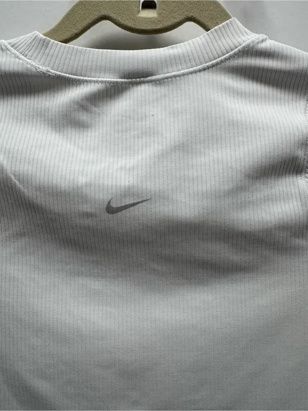 Nike Women’s Zenvy Cropped White Ribbed Top Medium Form Fitting Dri-Fit - Image 6