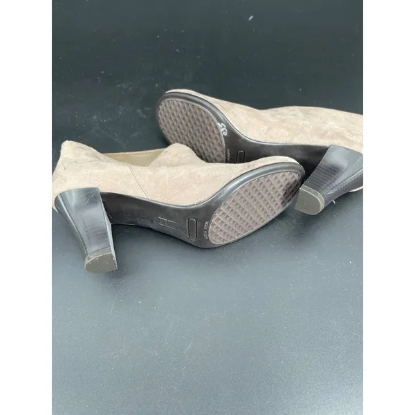 Aerosoles Winterstrole Taupe Faux Suede V-Cut Ankle Boots Shooties Size 7.5 M - Image 6