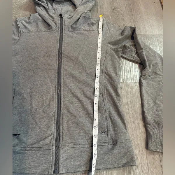 Lululemon Belle Hoodie Light Gray size 4 - Image 12
