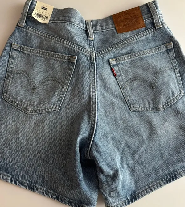 Levi’s Jeans High-Rise Shorts - Image 2