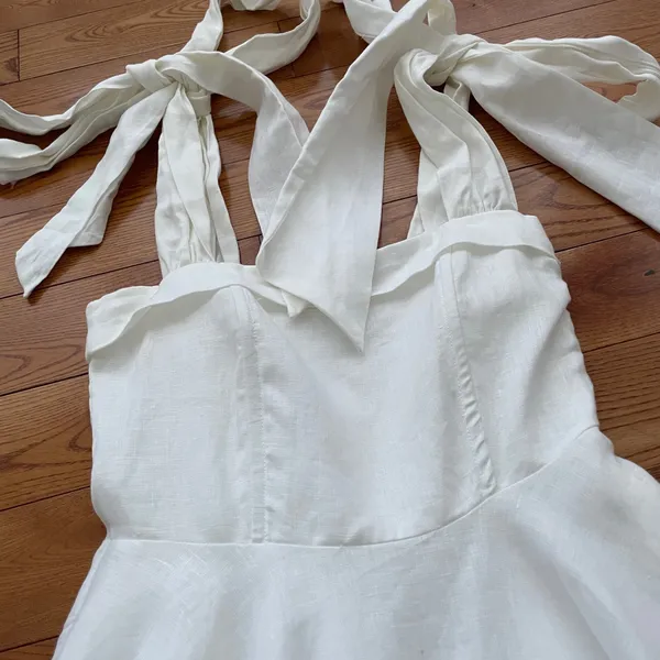 DISSH Aisle White 100% Linen Bow Square Neck Mini Dress - Image 8