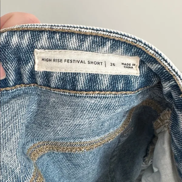 PacSun Distressed Jean Shorts Size 26 - Image 3