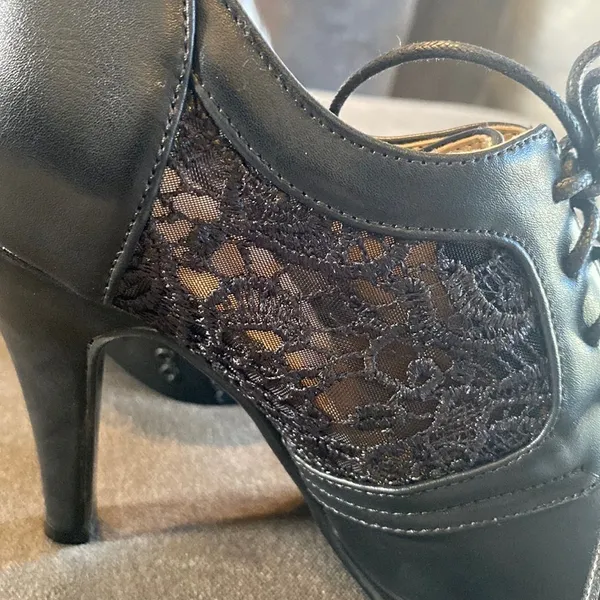 Women’s Black High Heel Booties with Lace Detail Size 5.5 - Image 7