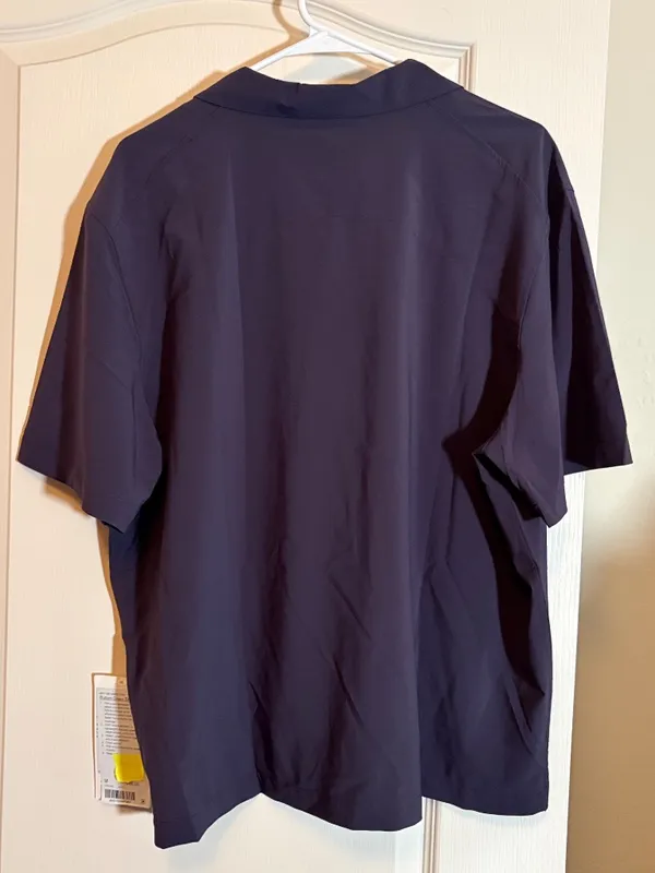 Lululemon Button-Down Shirt. NWT SZ Medium Atmospheric Purple - Image 2
