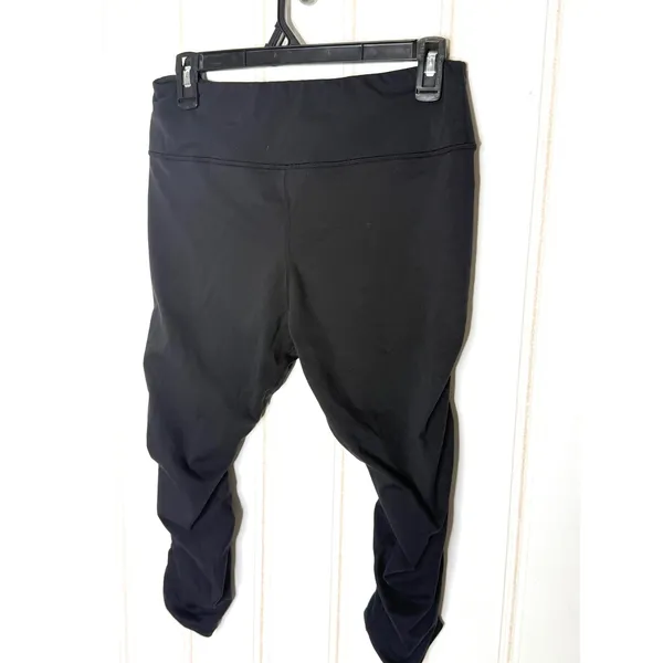 Sweetflexx Black Booty Band Capri Resistance Toning Leggings Size 10 Ruched - Image 4