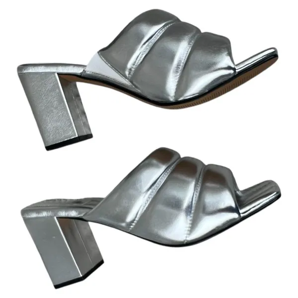 Lisa Vicky Silver Metallic "Very Vicky" Cushion Women's Size 9M Mules Block Heel - Image 8