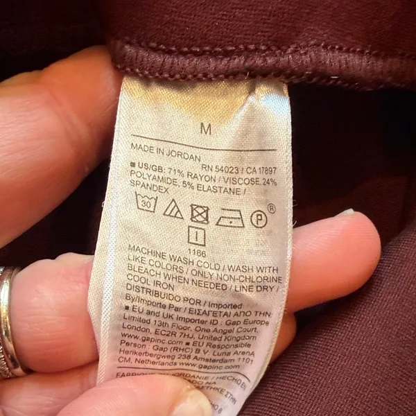 Banana Republic Pull On Burgundy Pants Size Medium C4-114 - Image 3