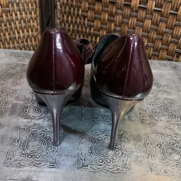 Stuart Weitzman Burgundy Peep-Toe Heels Size 6M - Image 3