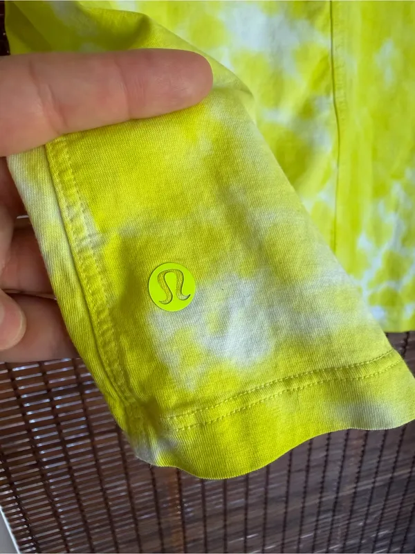 Lululemon All Yours Tank Top Marmoleado Tie Dye Highlight Yellow Size 2 - Image 7