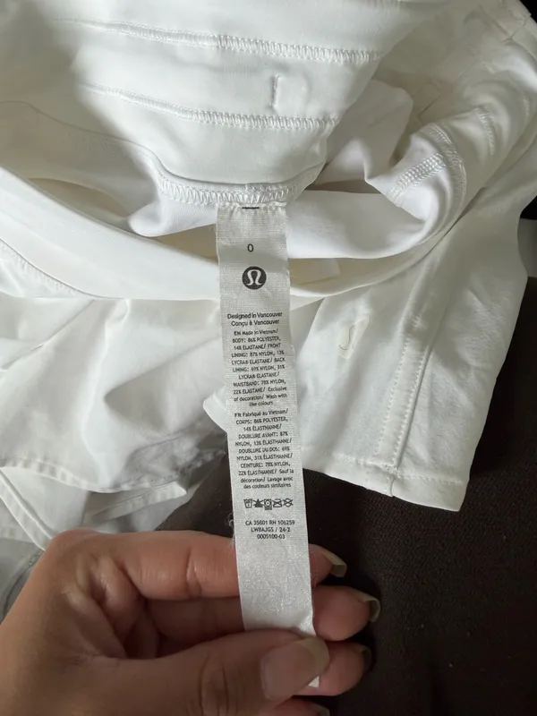 Lululemon skirt  - Image 4