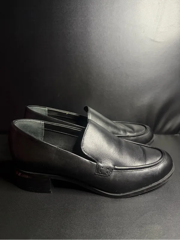Franco Sarto Black Leather Loafers - Image 3