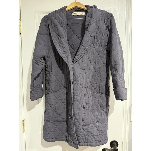 Free People‎ Women's XS Oversized Gray Quilted Happy Day Dreamer Jacket - Image 2