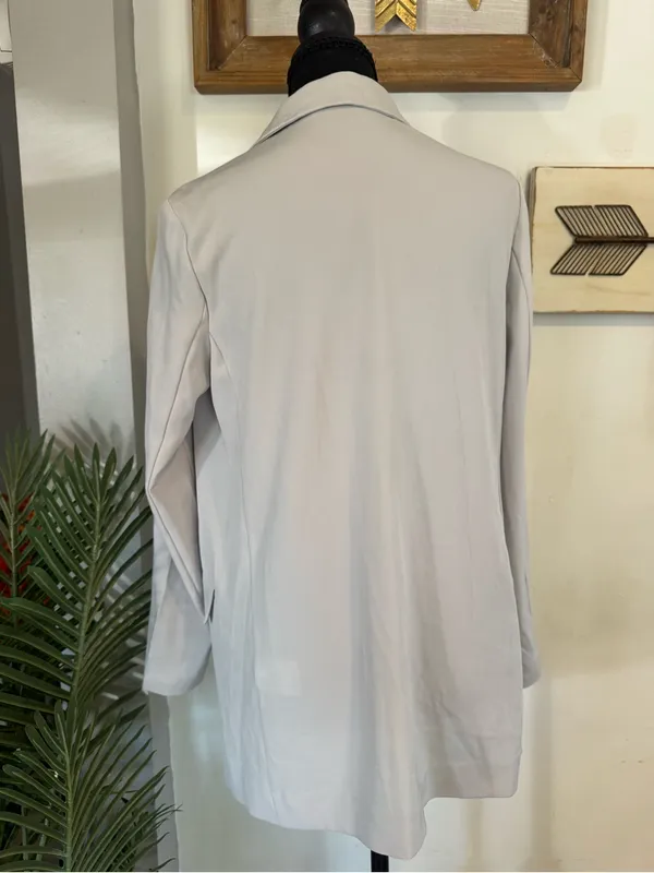 Uniqlo Women's Cream Single-Button Blazer - Image 3