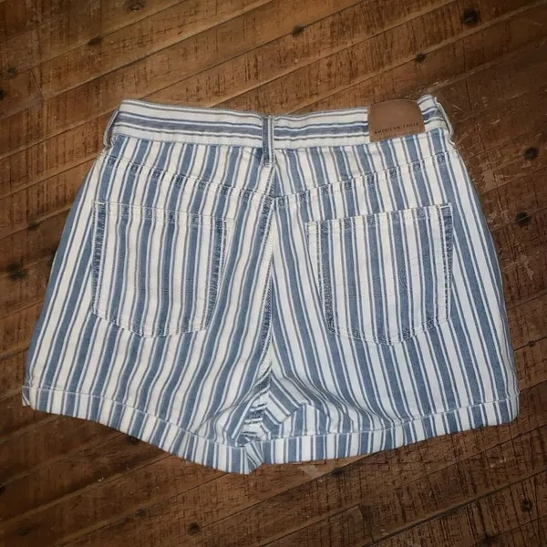 American Eagle blue & white stripe 0 high waist mom shorts - Image 3
