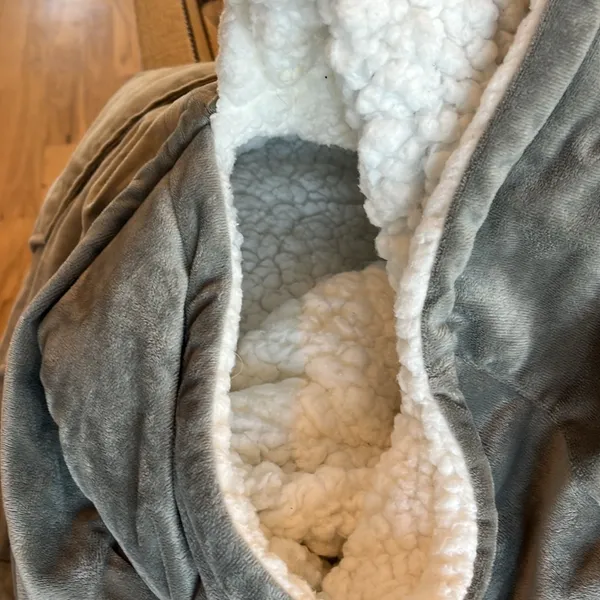 The Comfy Snuggie Pullover Blanket Gray Velvety Sherpa Robe Womens XS S M L XL - Image 14