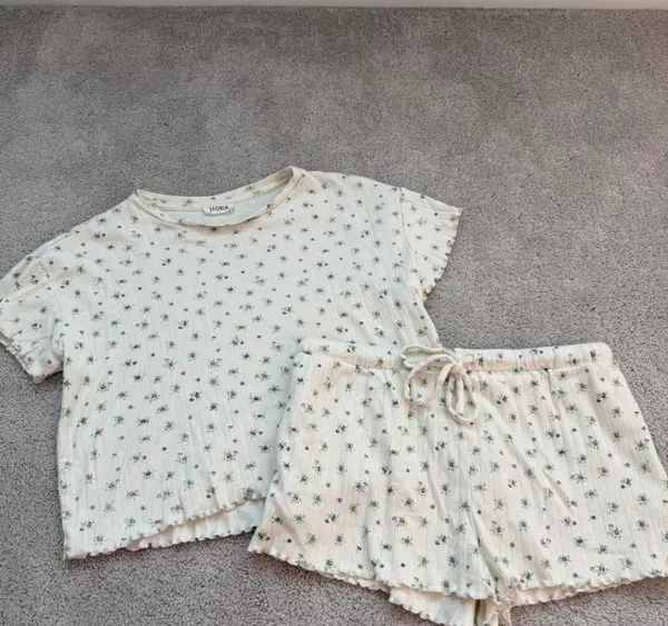 Boutique floral set - Image 2