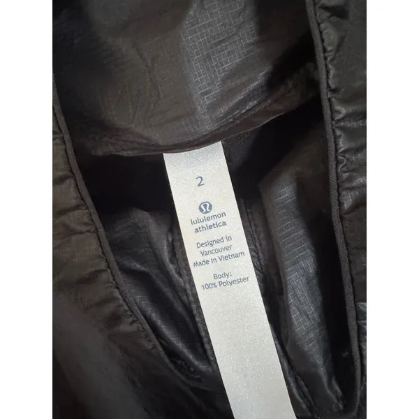 Lululemon Run With It half zip lightweight black‎ jacket size 2 - Image 3