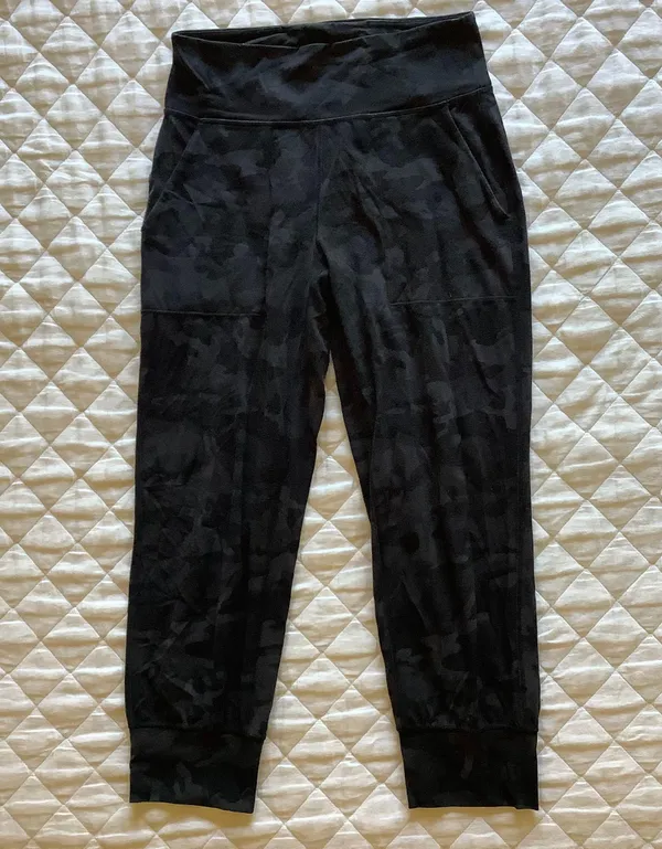 Lululemon Black Camo Joggers - Image 4
