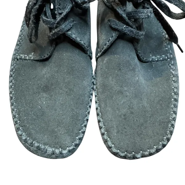 Clarks Boots Womens Size 9.5 Gray Suede Originals Chukka Crepe Ankle‎ Boots - Image 2
