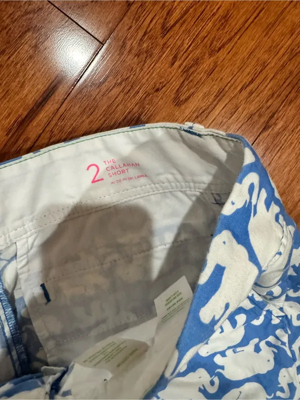 Lilly Pulitzer Tusk In Sun pattern Callahan shorts Size 2 - Image 3