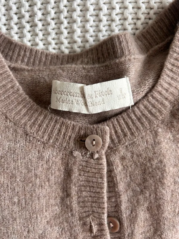 Abercrombie Merino Wool Blend Sweater cardigan - Image 2