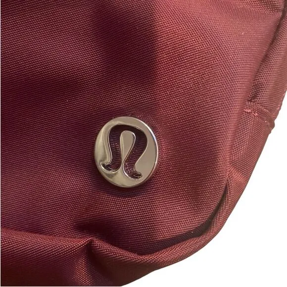 Lululemon Everywhere‎ Belt Bag Red Merlot Maroon Sporty Fanny Pack Travel NWT - Image 6