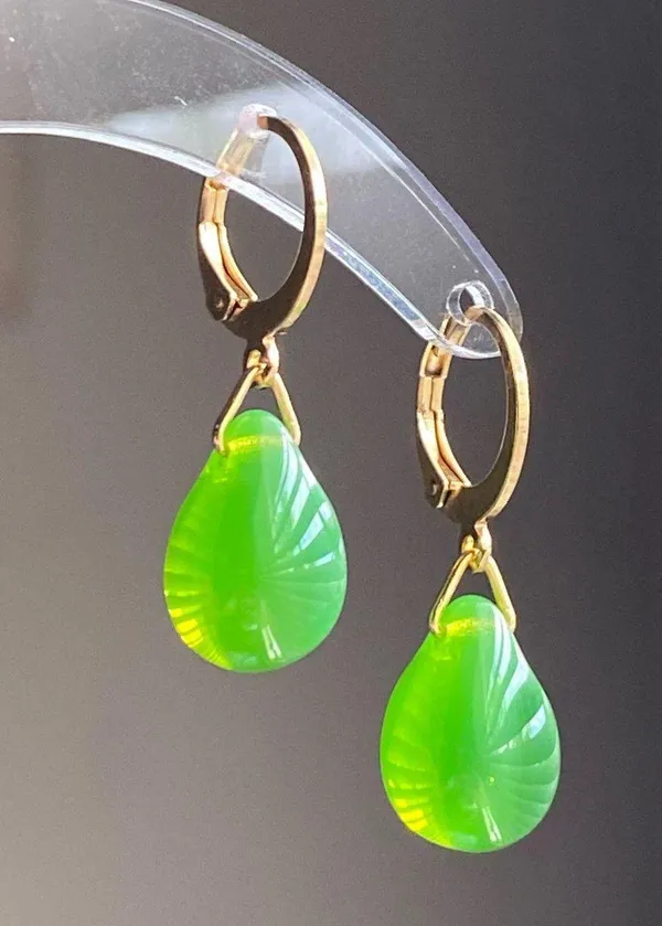Handmade green opal teardrop Czech glass simple minimalist earrings💚 - Image 3
