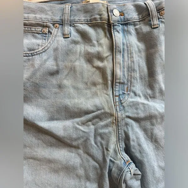 NWT Madewell 90’s Straight Jean 33 needs to be washed liquid spilled on front - Image 12